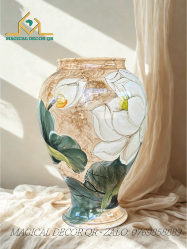 Vuốt Tay Nâu Sen Trắng 