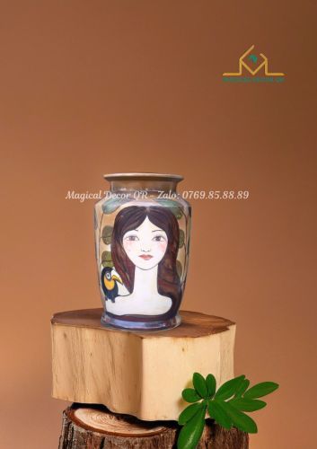 Vuốt tay chân dung thiếu nữ