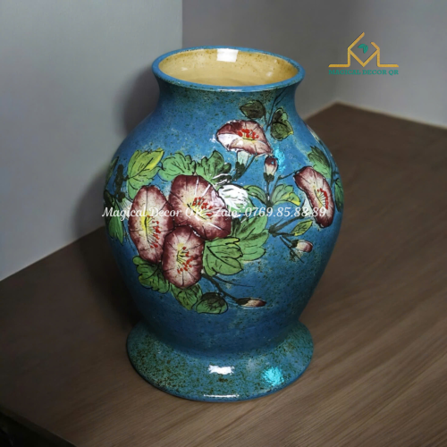 Vuốt tay hoa bìm bìm nâu