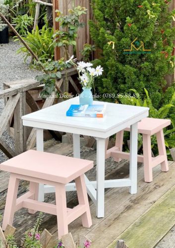 Bàn vuông trắng tháo rời